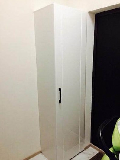 Корпусный шкаф-пенал с распашными дверьми